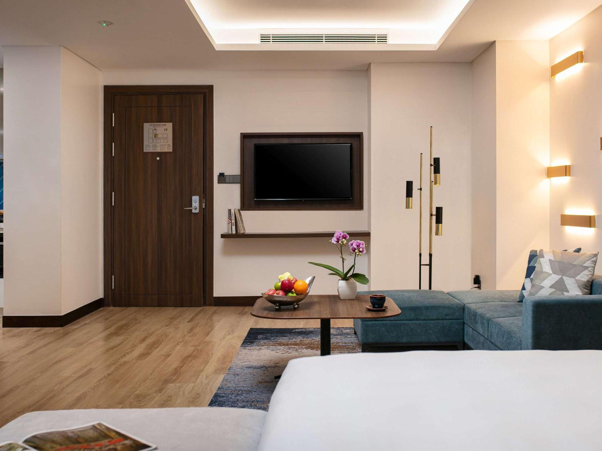 Moevenpick Living West 5*