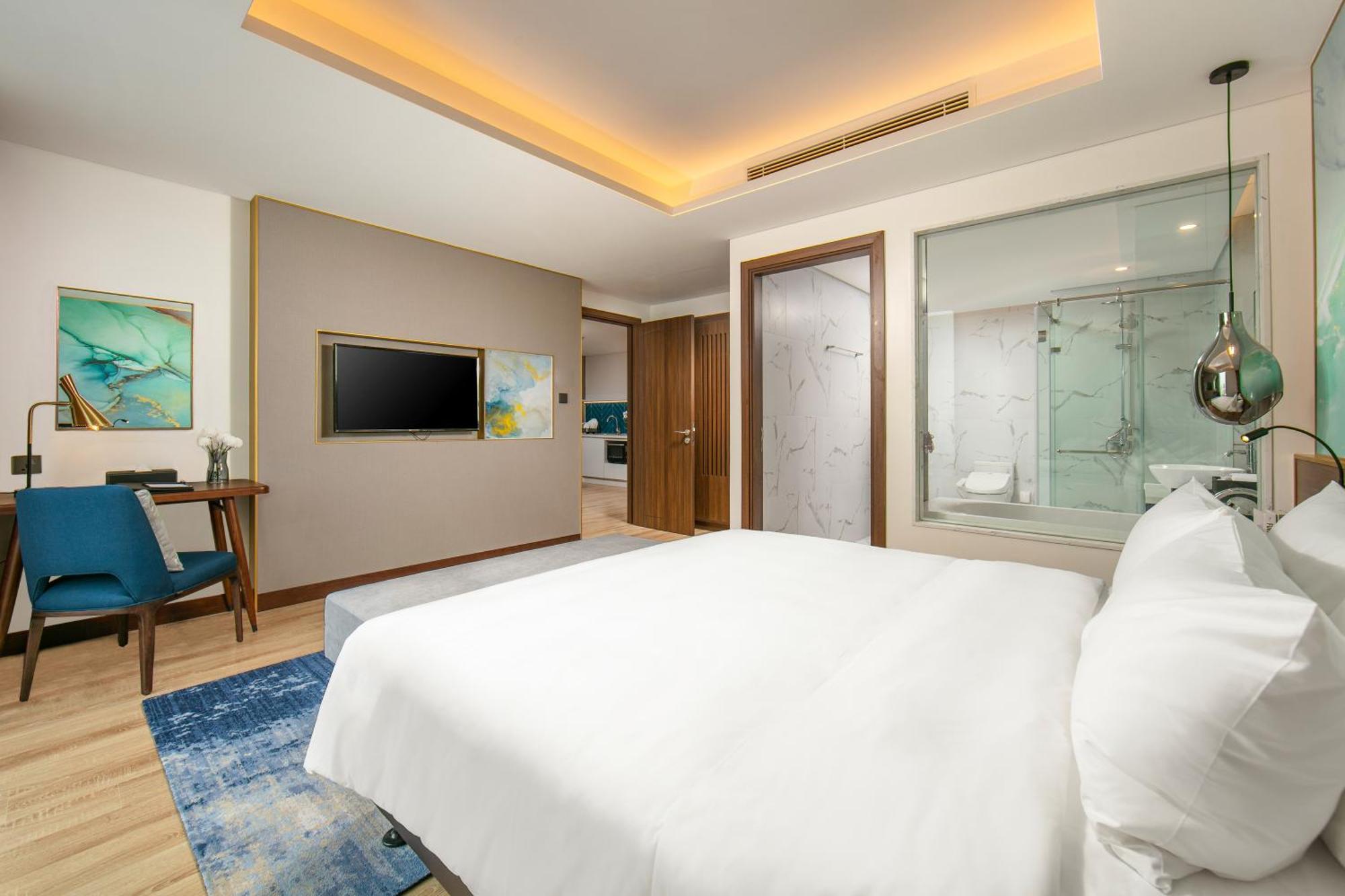 Moevenpick Living West Hotel 5*